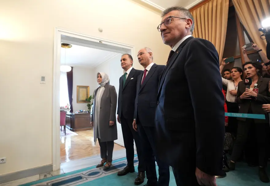 AK Parti ve DEM Parti heyetleri Terörsüz Türkiye süreci için bir araya geldi