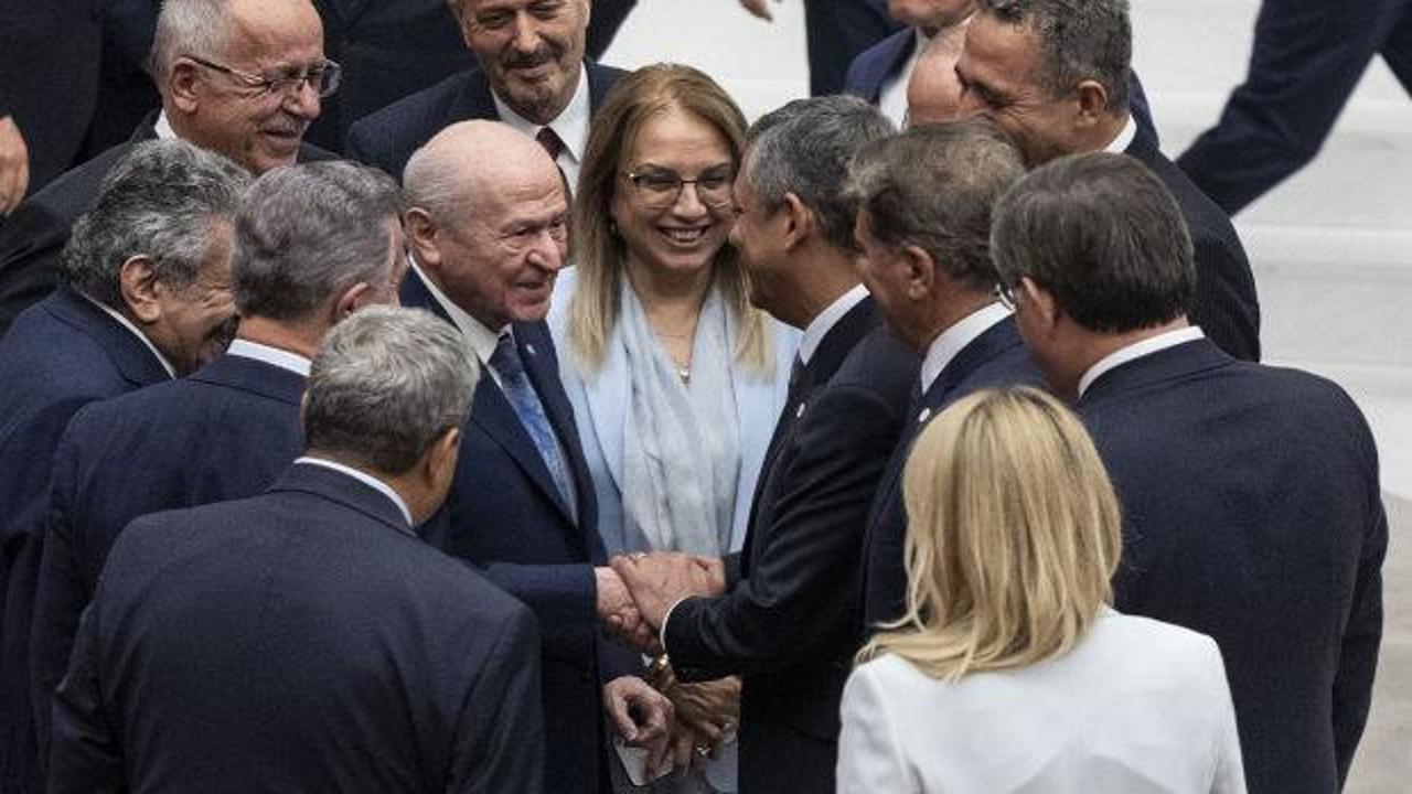 TBMM'de tarihi yasa kabul edildi: Bahçeli'den Özel'e '91 milletvekili' çıkışı