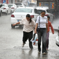Meteoroloji'den kuvvetli yağış ve fırtına uyarısı: Birçok il için sarı alarm