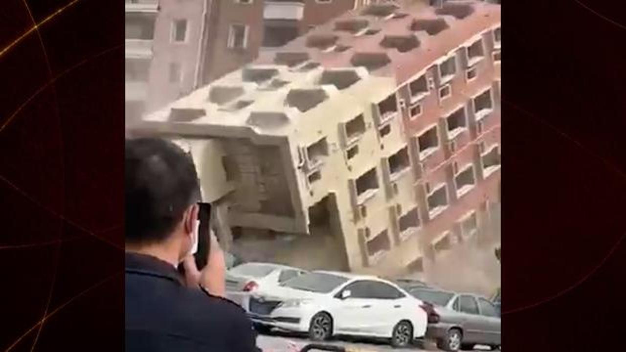 Çin'de kontrollü yıkım faciaya dönüştü: Bina park halindeki araçların üzerine devrildi