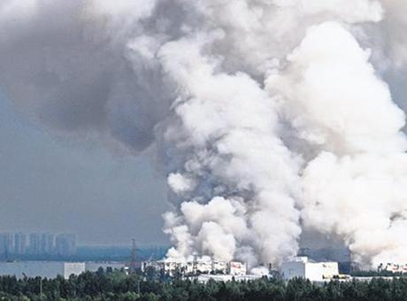 Ukrayna'nın Leningrad'a İHA saldırısında 3 kişi yaralandı: Wildberries bölgedeki operasyonlarını durdurdu