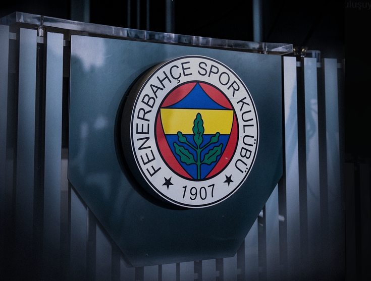 Fenerbahçe yeni transferini radyo canlı yayınında duyurdu: İstanbul'a varış saati netleşti