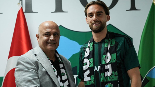Kocaelispor, tecrübeli orta saha Berkan Kutlu’yu renklerine bağladı
