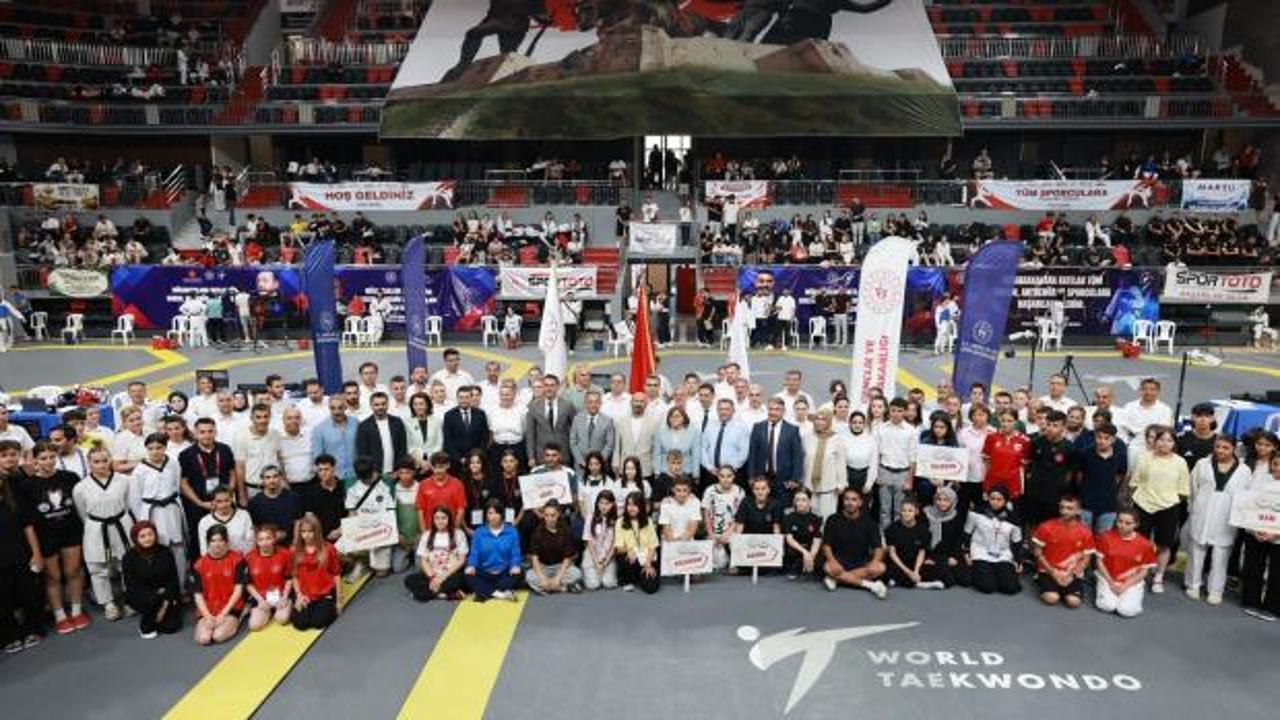 Gaziantep'te taekwondo rüzgarı: 69 ilden 2 bini aşkın sporcu kıyasıya mücadele edecek