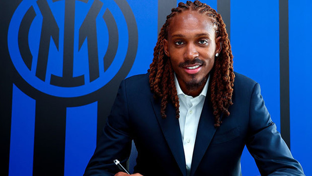 Inter, İngiliz sağ bek Djed Spence'i renklerine bağladı