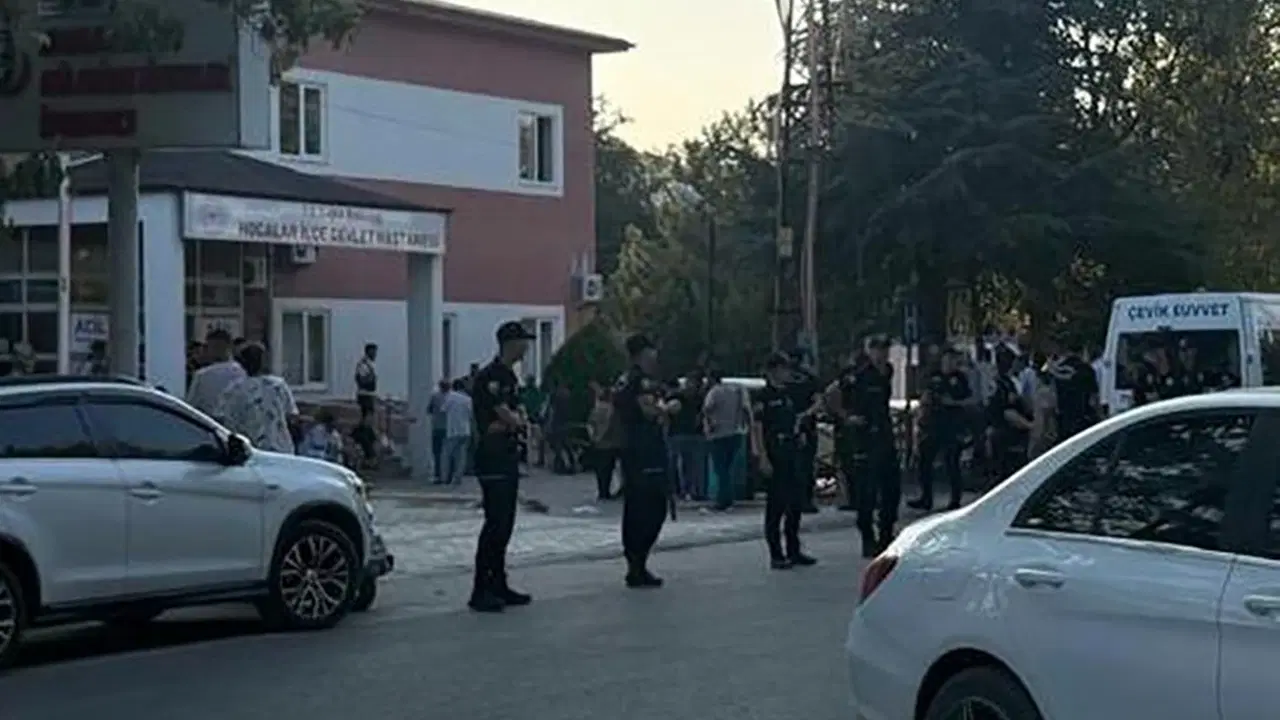 Afyonkarahisar'da kan donduran olay: Baba, oğlunu tehdit eden iki kişiyi tüfekle öldürdü