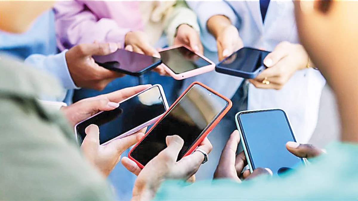 Üç dev telefon markası aynı kararı kılıç gibi: O modeller artık üretilmeyecek