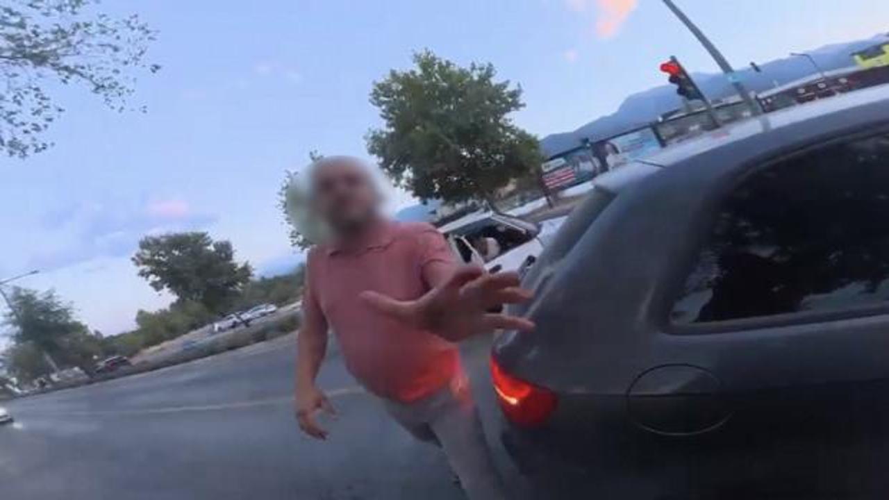 Denizli'de motosiklet sürücüsünün önünü kesen maganda hakkında rekor ceza