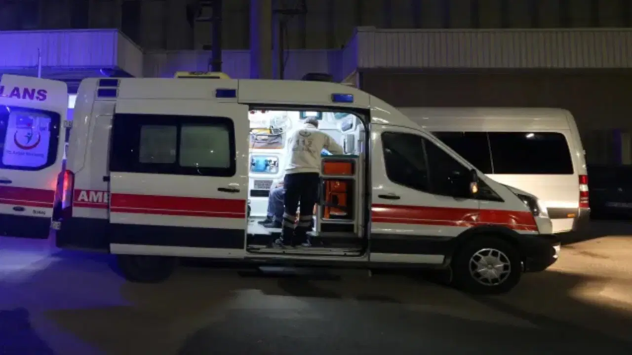 Güngören'de husumetli iki grup arasında çıkan silahlı kavgada 2 kişi yaralandı