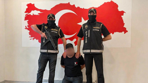 Yeni nesil suç örgütüne operasyon: Ö.A.K. Bakü'de yakalanarak Türkiye'ye getirildi