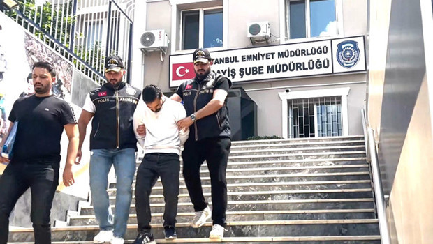 Kağıthane'de kan donduran cinayet: Eşini boğarak öldürdü, cesedi battaniyeye sardı, kayınvalidesiyle sohbet etti
