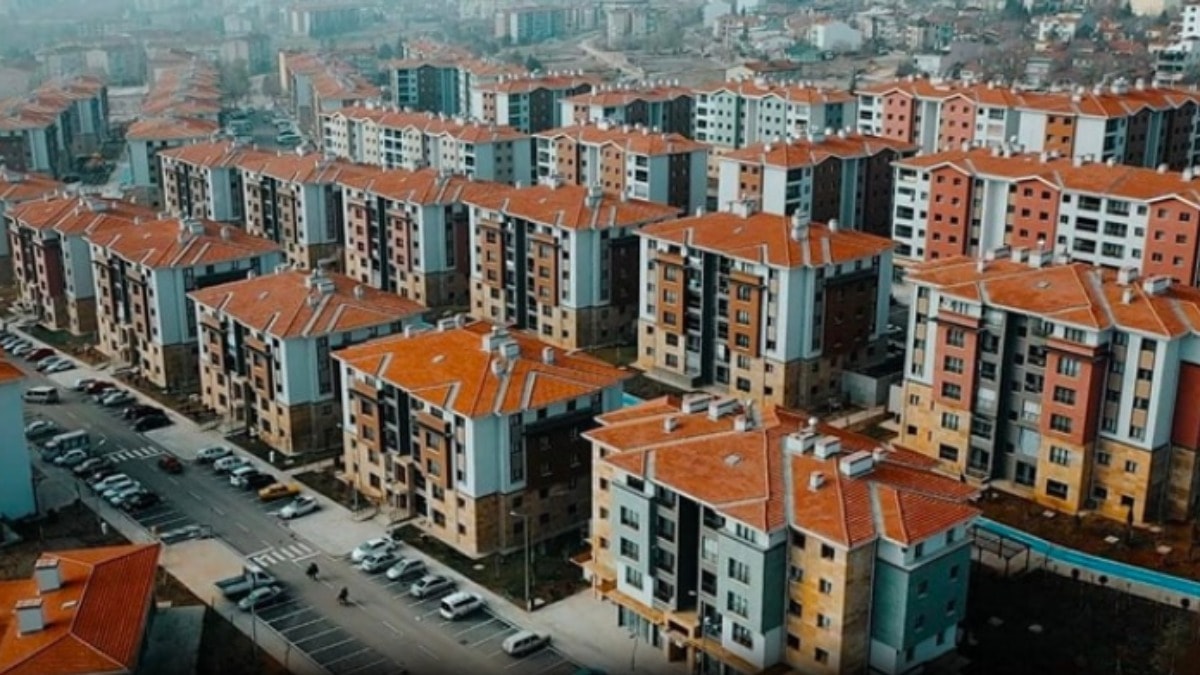 AK Parti'den yeni yapılanma: Her siteye parti temsilcisi görevlendirilecek