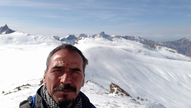 Hakkari'de 5 gündür aranan dağcının cansız bedeni 200 metrelik uçurumun kenarında bulundu