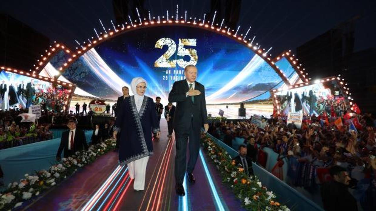 Emine Erdoğan'dan AK Parti'nin 25. Yılına Duygusal Mesaj