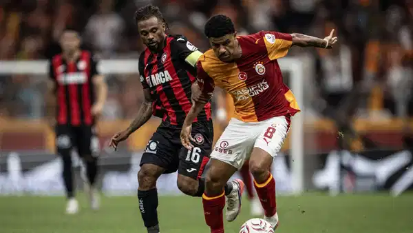 Galatasaray-Çorum FK maçı öncesi karaborsa bilet operasyonu: 2 kişi tutuklandı