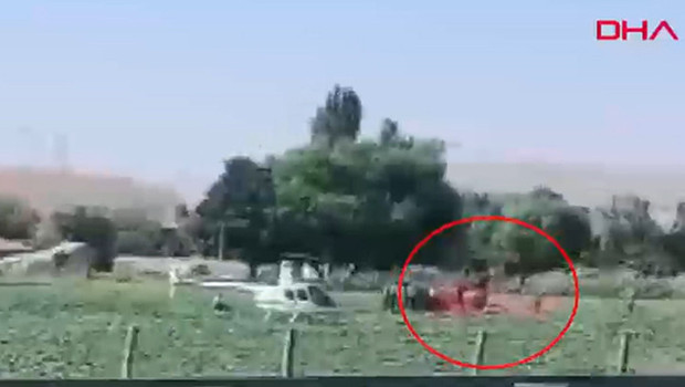 Ankara Sincan'da eğitim helikopteri tarlaya düştü: 2 kişi yaralandı