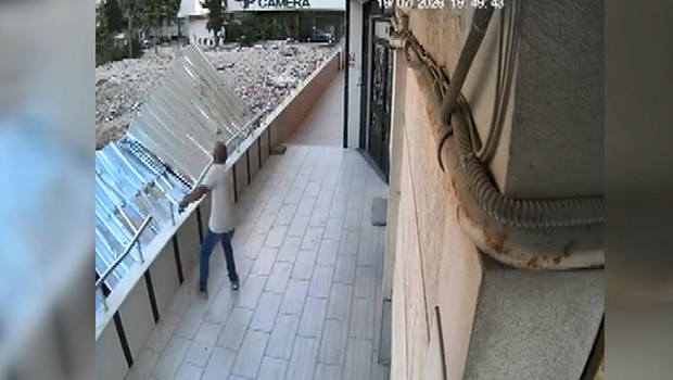 İstanbul'da kameralara takılan ilginç hırsızlıklar: Korkuluk ve nalbur malzemesi bile çaldılar