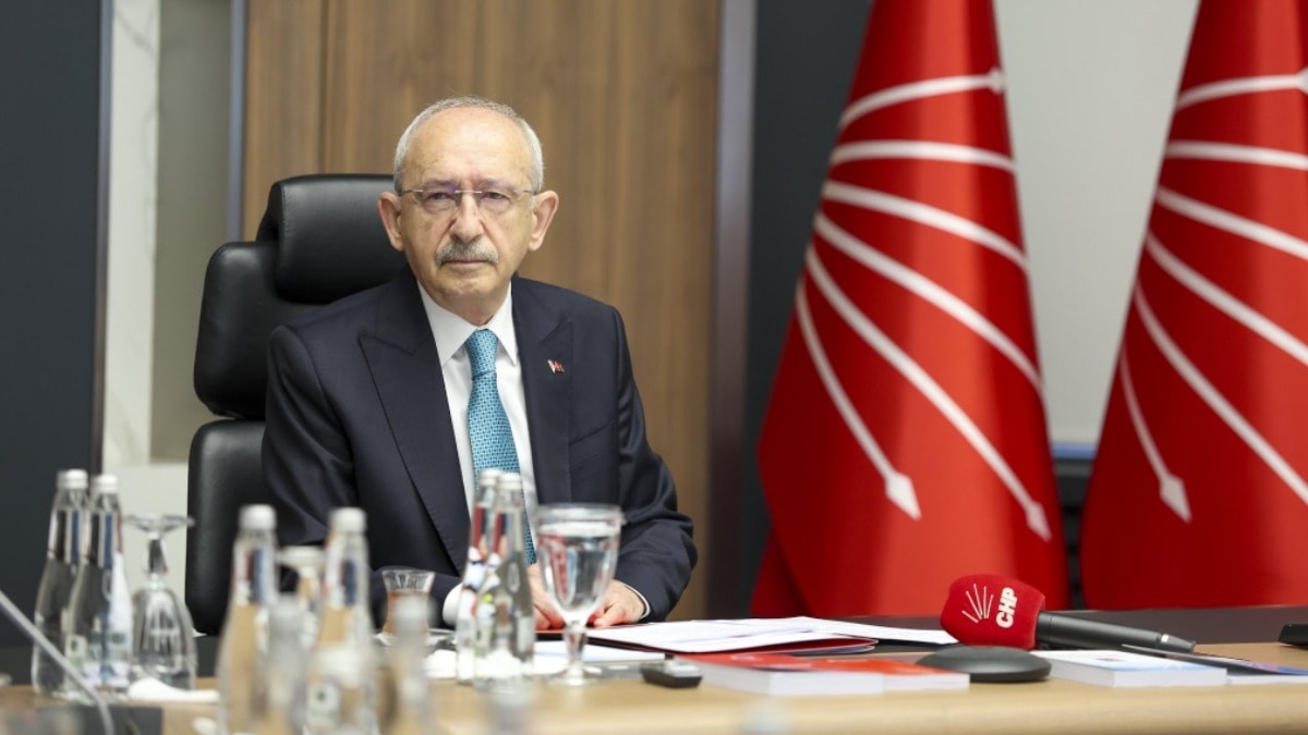 CHP, 24 Yıllık Aranın Ardından Tarihi Bir Başarıya İmza Attı