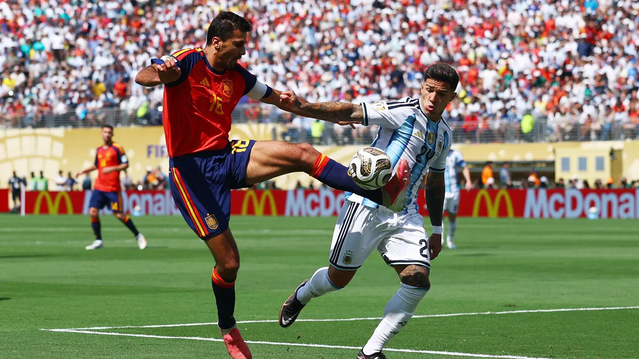 Barcelona, Manchester City'nin yıldızını kadrosuna kattı: Rodri ile 4 yıllık anlaşma