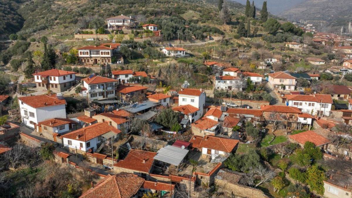 Sıra dışı köyde tüm sakinler görme engelli doğuyor: Yönlerini ses ve kokudan buluyorlar