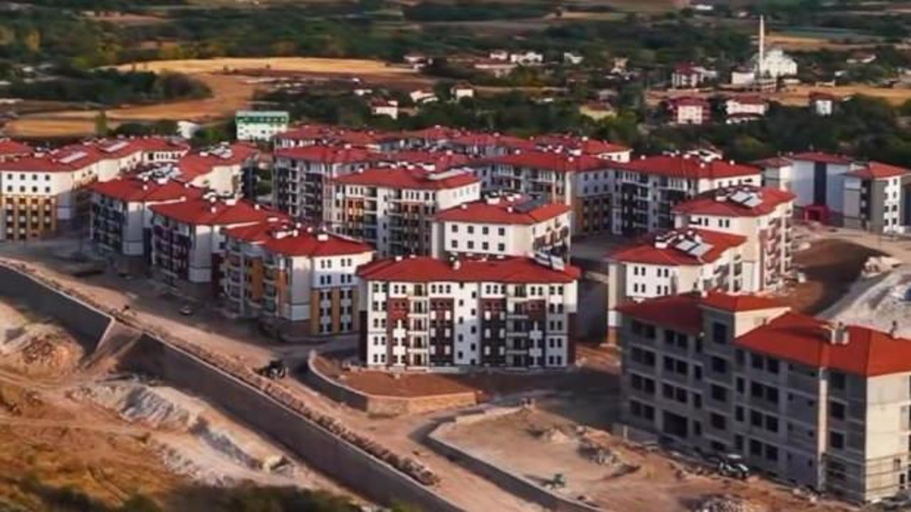 Asrın felaketinin ardından Elazığ'da 14 bin 894 bağımsız bölüm ayağa kalktı