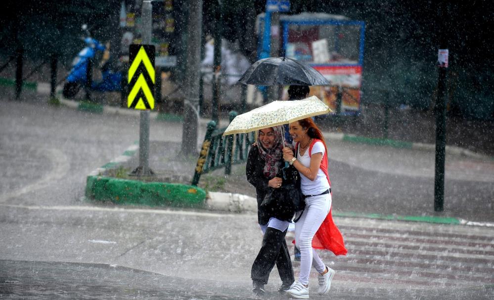 Meteoroloji'den 11 il için kritik uyarı: Kuvvetli sağanak geliyor