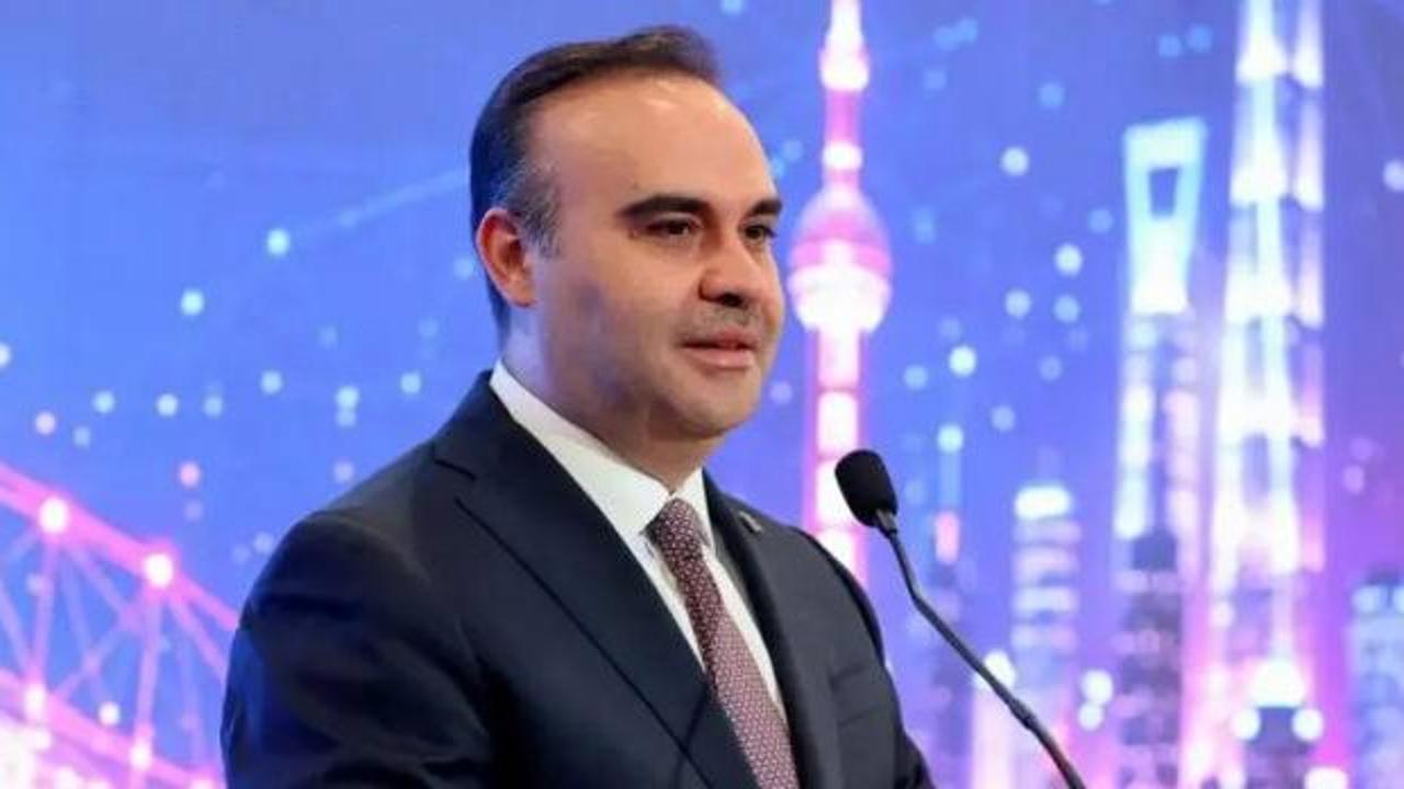 Türk bilim insanları Kuzey Kutbu'ndaki deniz buzu hattına ulaştı