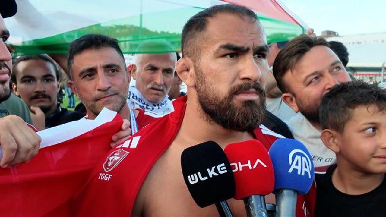 Feyzullah Aktürk, kupasını Filistinli çocuklara adadı