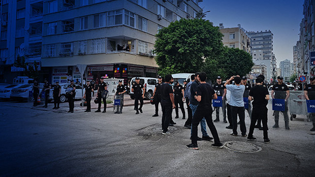 Adana'da Furkan Vakfı'na operasyon: Kurucu Başkan Kuytul'un evinde arama başlatıldı