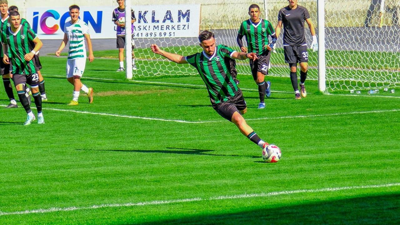 Denizlispor lige bile başlayamadan küme düşme tehlikesiyle karşı karşıya