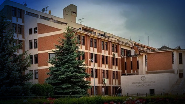 Anadolu Üniversitesi'nde öğrenci affı fırsatı: İkinci üniversite imkanı da sunulacak