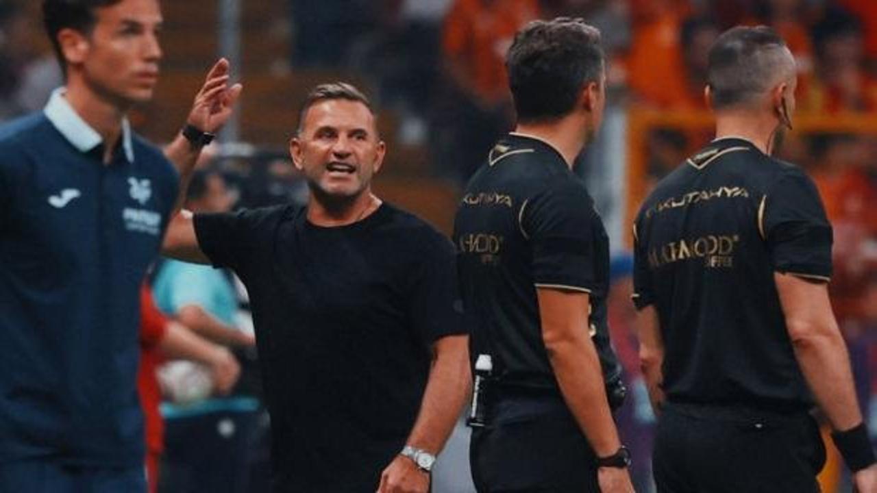 Okan Buruk, hazırlık maçında hakemi çıldırttı: 5. dakikada kırmızı kartla tribüne gönderildi