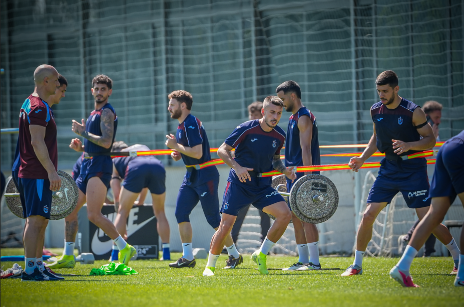 Trabzonspor yeni sezon hazırlıkları için Avusturya'ya gidiyor