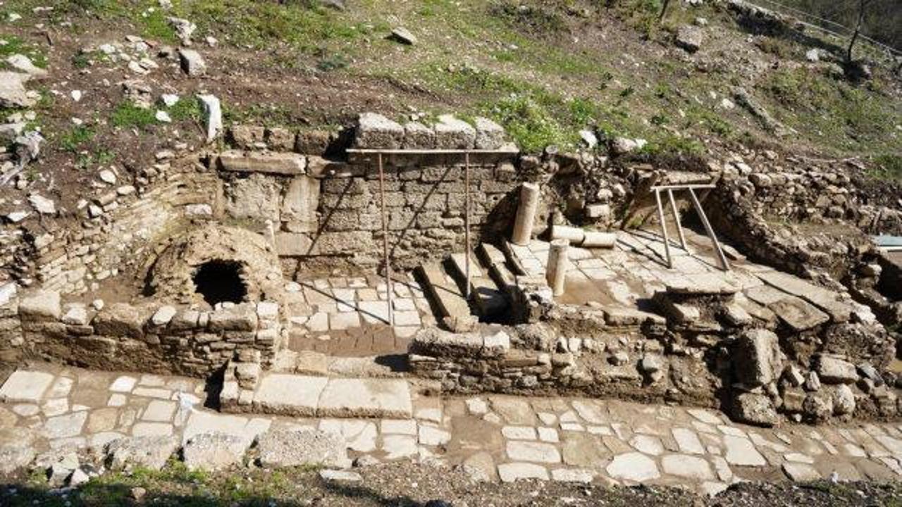 Aspendos Antik Kenti'nde 2 bin yıllık tarihi buluntu gün yüzüne çıktı