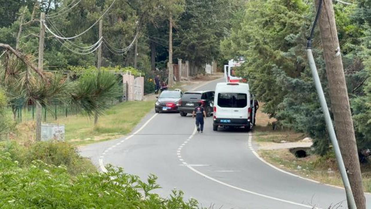 Çatalca'da dehşet: Silahlı şahıs kendini eve kapatıp çevreye ateş açtı