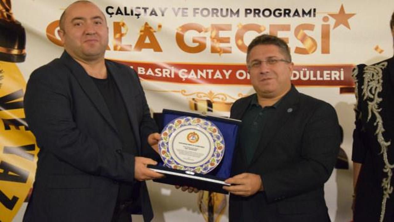 Azerbaycanlı medya figürü Agil Alesger'e uluslararası iletişim ödülü