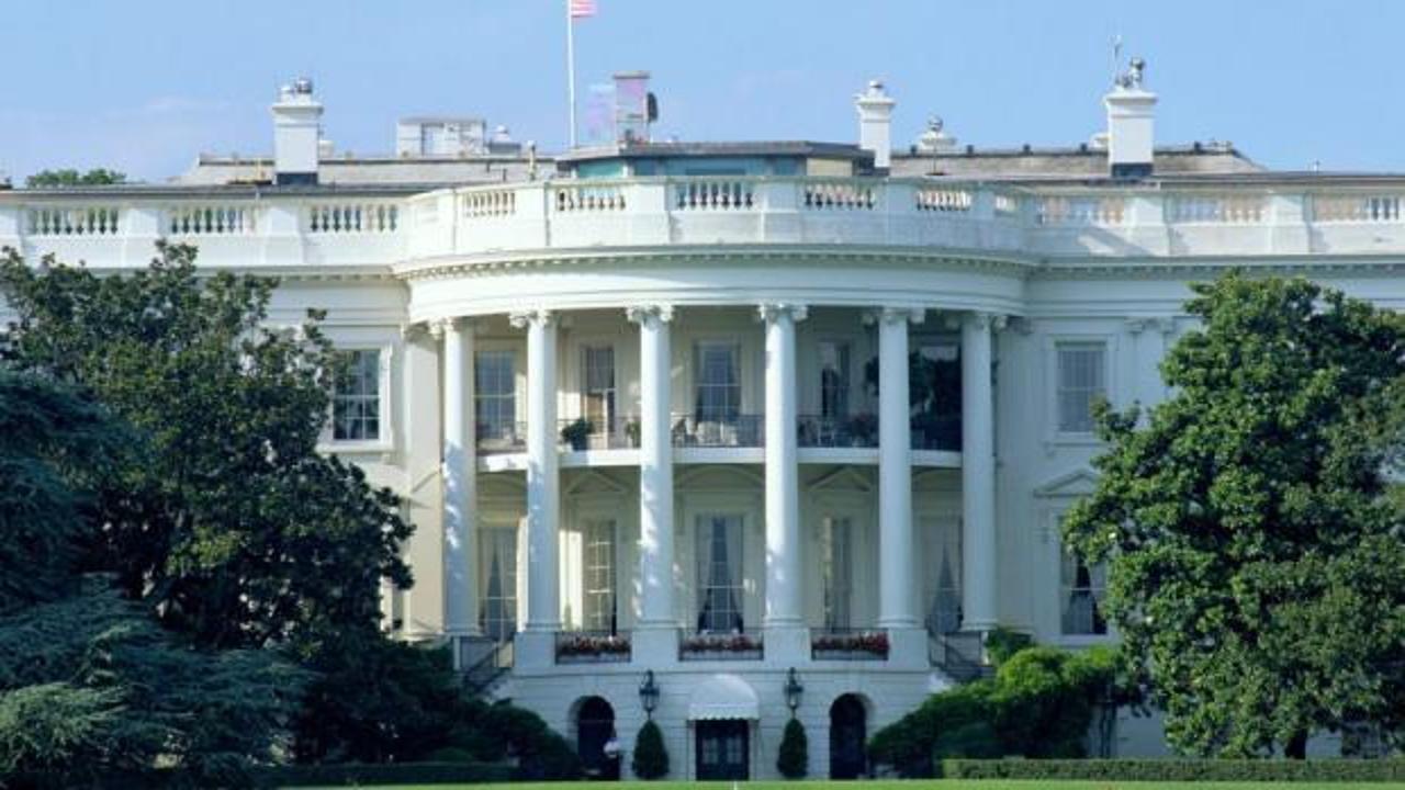 Trump'ın yapay zeka çarı görevinden istifa etti: ABD'de teknoloji politikası krizi