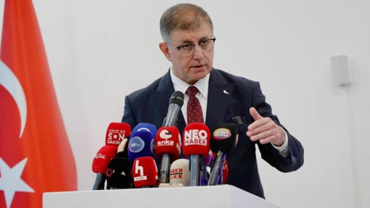 İzmir'de siyasi deprem: Cemil Tugay'ın WhatsApp hamlesi AK Parti iddiasını güçlendirdi