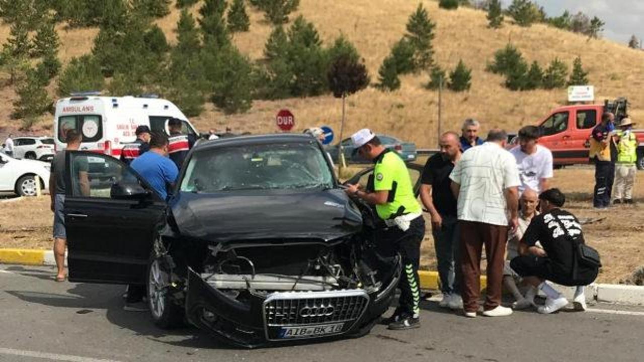 Sivas-Kayseri kara yolunda feci kaza: 1 kişi hayatını kaybetti, 8 yaralı