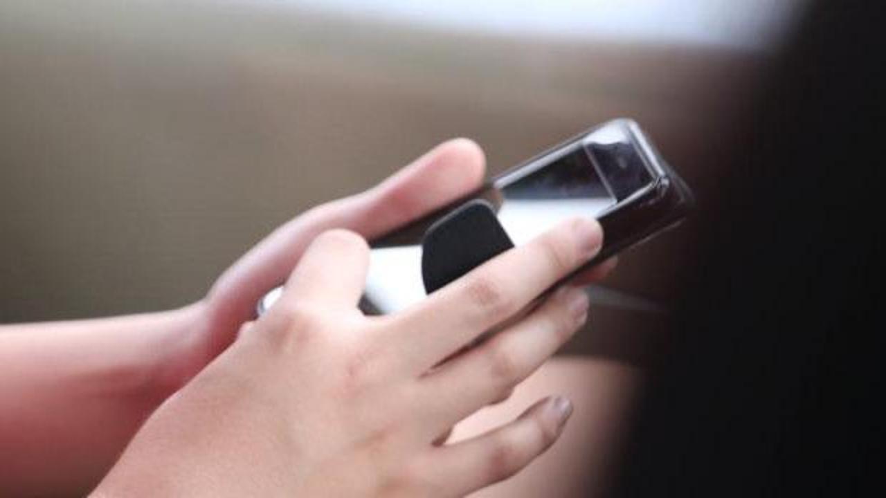 Çekya'da okullarda dijital dönem: Cep telefonları yasaklanıyor