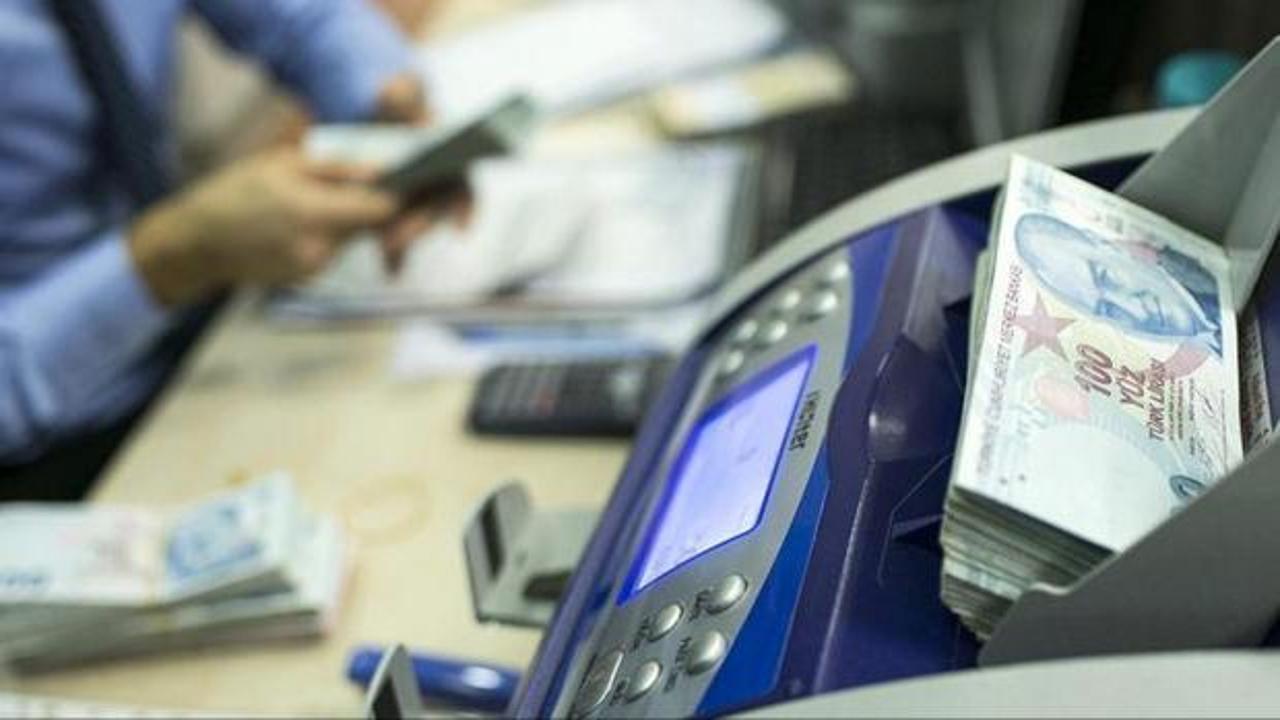 Bankacılık sektöründe kredi hacmi geriledi, mevduat yükseldi