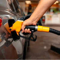 Akaryakıt Fiyatlarına Yeni Zam: Benzin ve Motorinin Litre Fiyatı Güncellendi