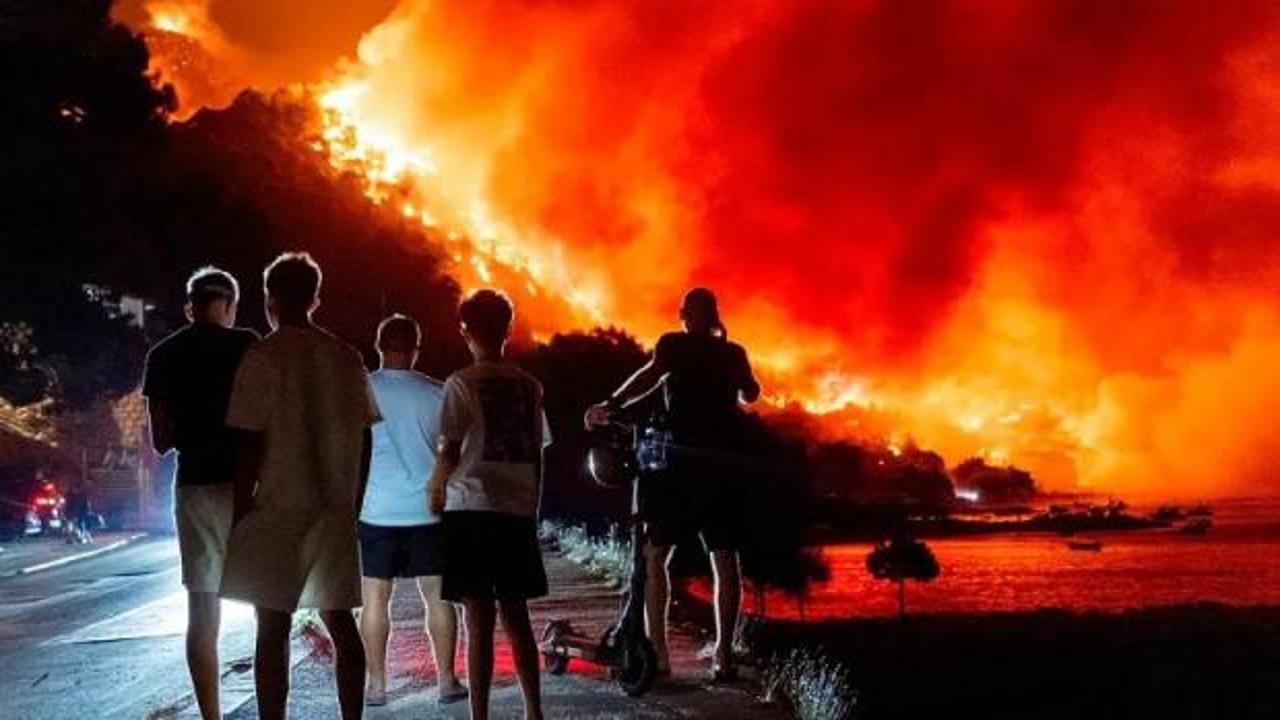 Belçika'nın tarihine geçen en büyük orman yangını: AB'den hava desteği geldi