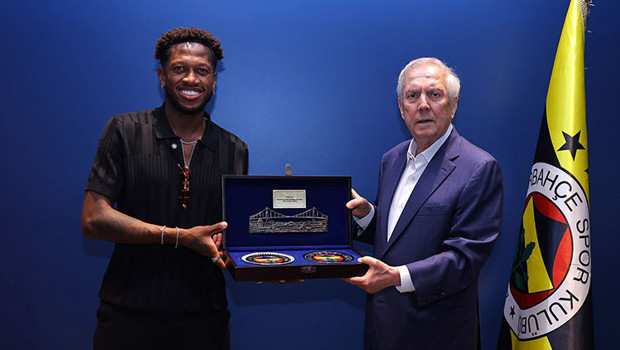 Fred, Fenerbahçe'ye veda etti: Brezilya'ya döndü