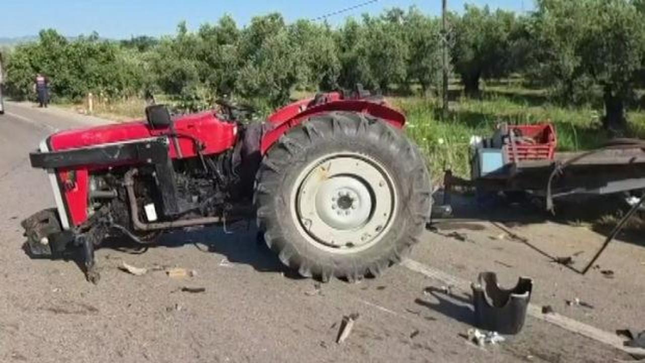 Bursa'da traktöre arkadan çarpan hafif ticari araç takla attı: 2 yaralı
