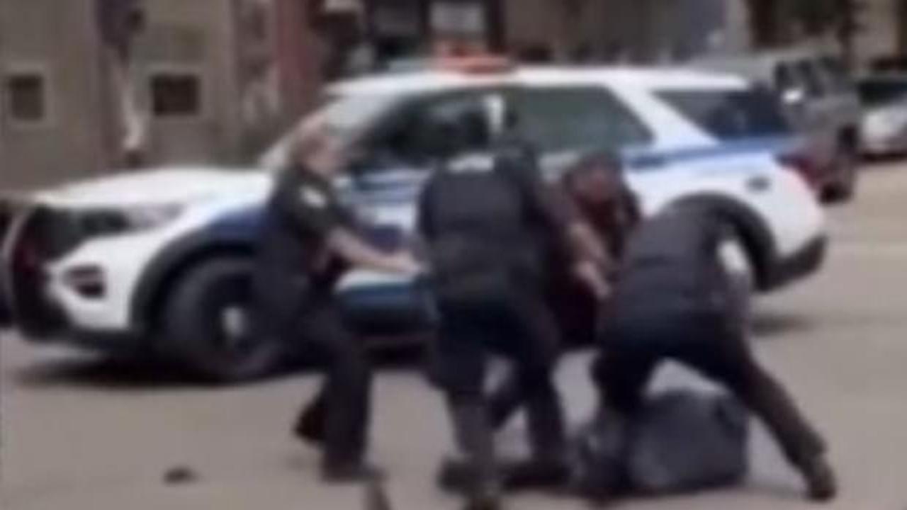 ABD'de yeni polis şiddeti: Wisconsin'de siyahi şüpheli başından vurularak öldürüldü