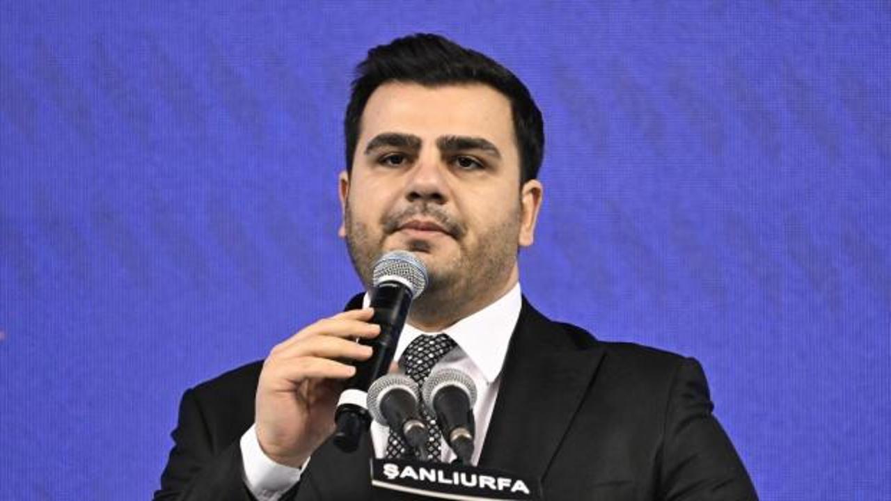 Özgür Özel yeni parti kurma kararını açıkladı: AK Parti'den dikkat çeken 'Haluk Levent' benzetmesi
