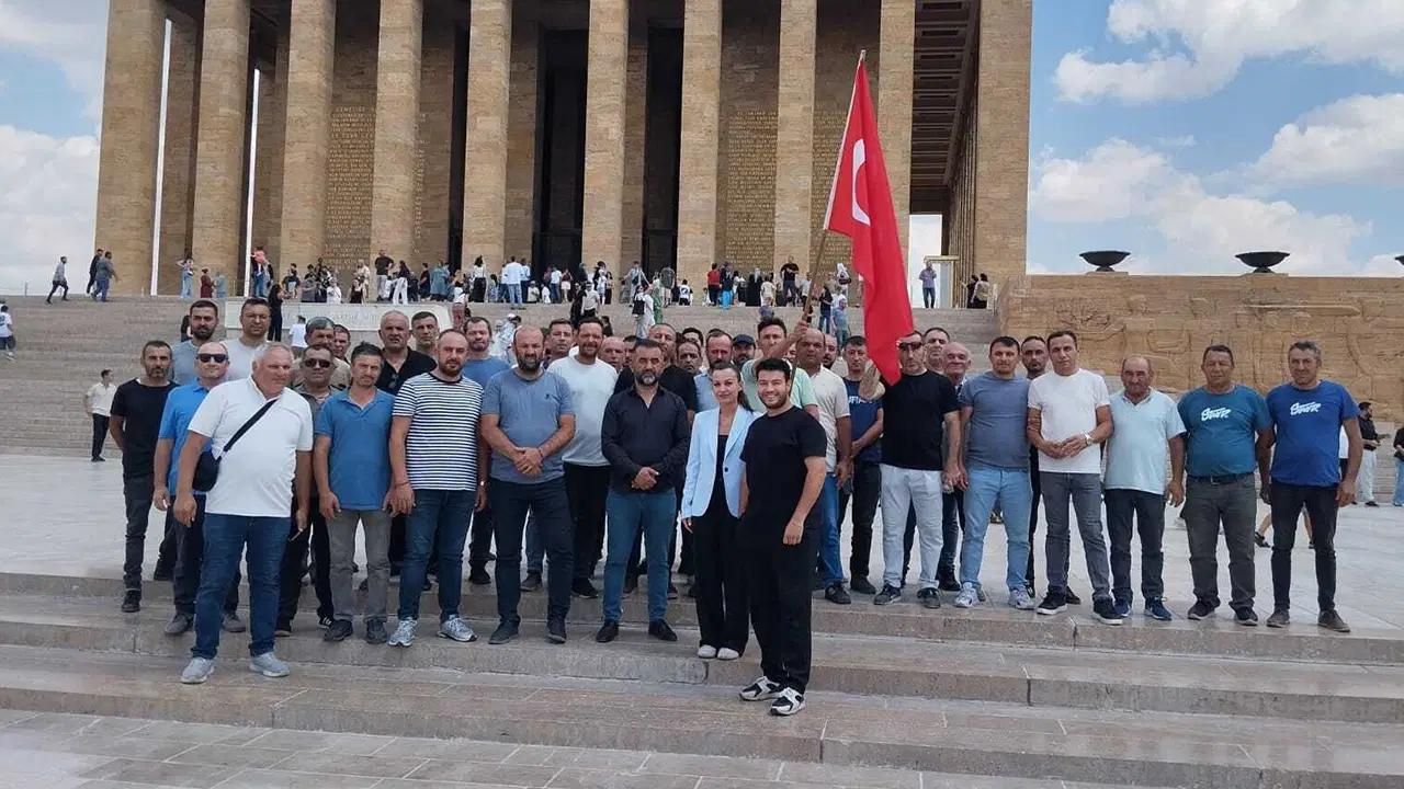 Doruk Madencilik işçileri Anıtkabir'de: 'Ankara'dan ayrılmayacağız'