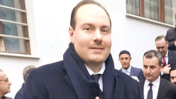 Süleymancılar lideri Kuriş, gizli bölmeye saklanırken yakalandı