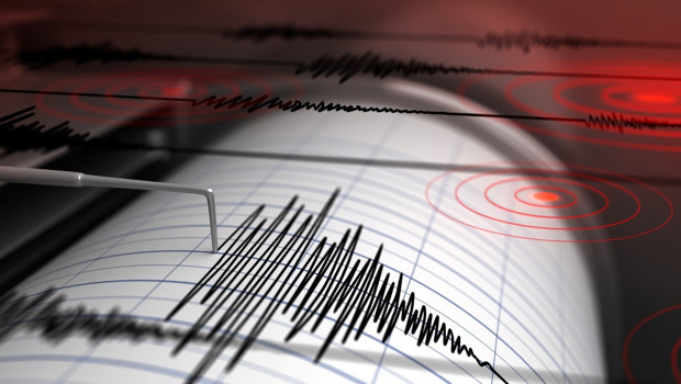Ege Denizi sallandı: Çanakkale açıklarında 3.9 büyüklüğünde deprem